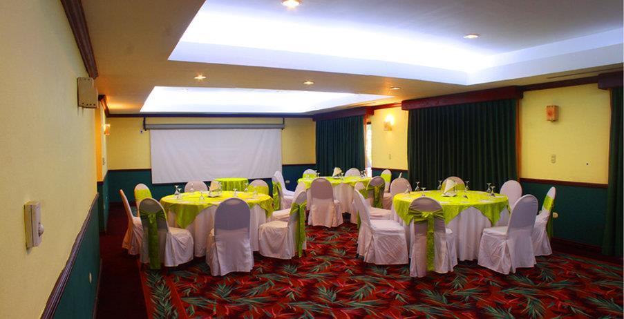 Hotel Soleil Pacifico Chulamar Зручності фото