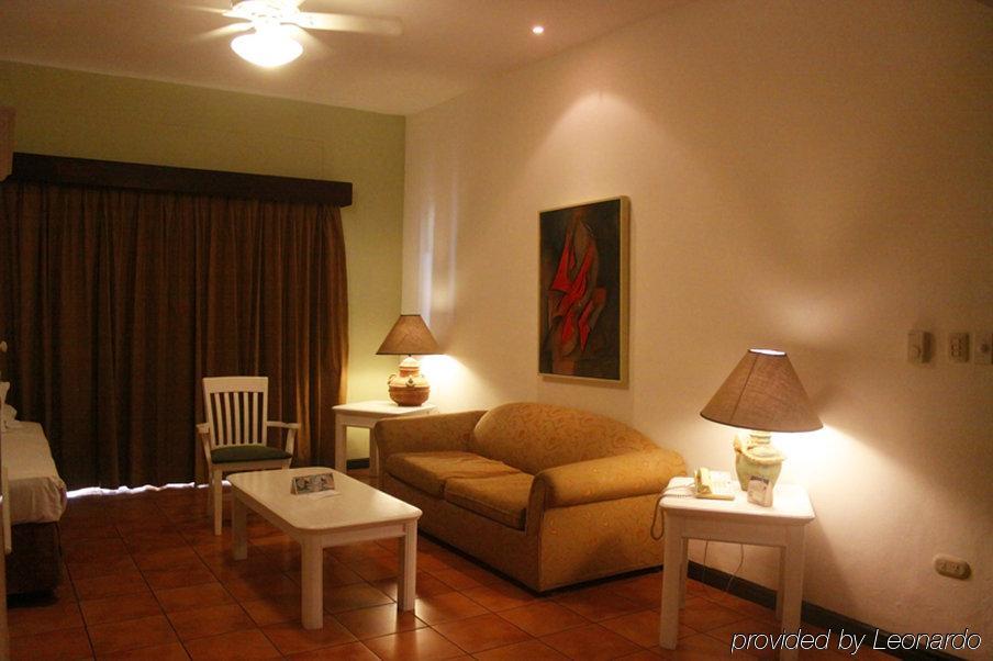 Hotel Soleil Pacifico Chulamar Екстер'єр фото