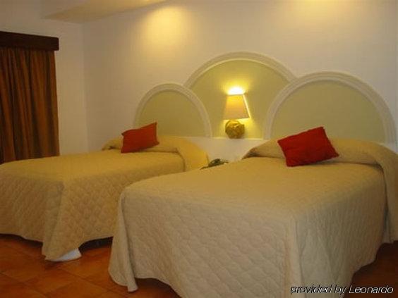 Hotel Soleil Pacifico Chulamar Номер фото