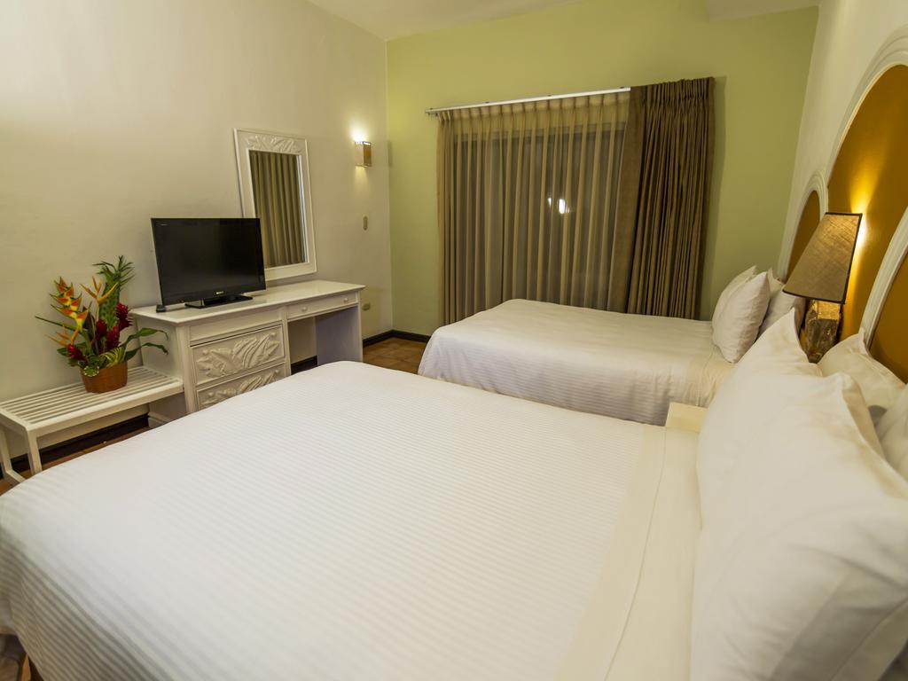 Hotel Soleil Pacifico Chulamar Номер фото