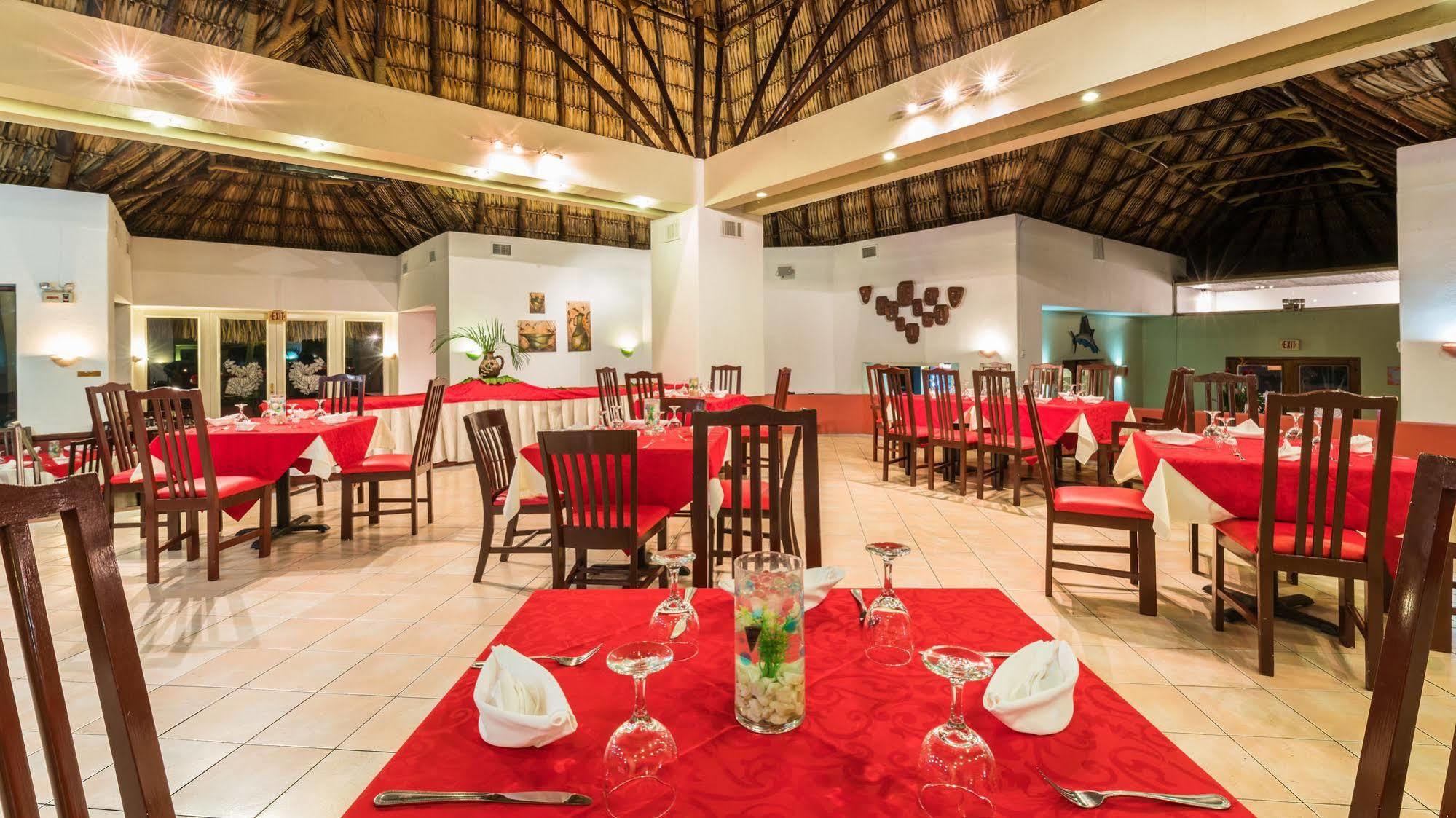 Hotel Soleil Pacifico Chulamar Екстер'єр фото