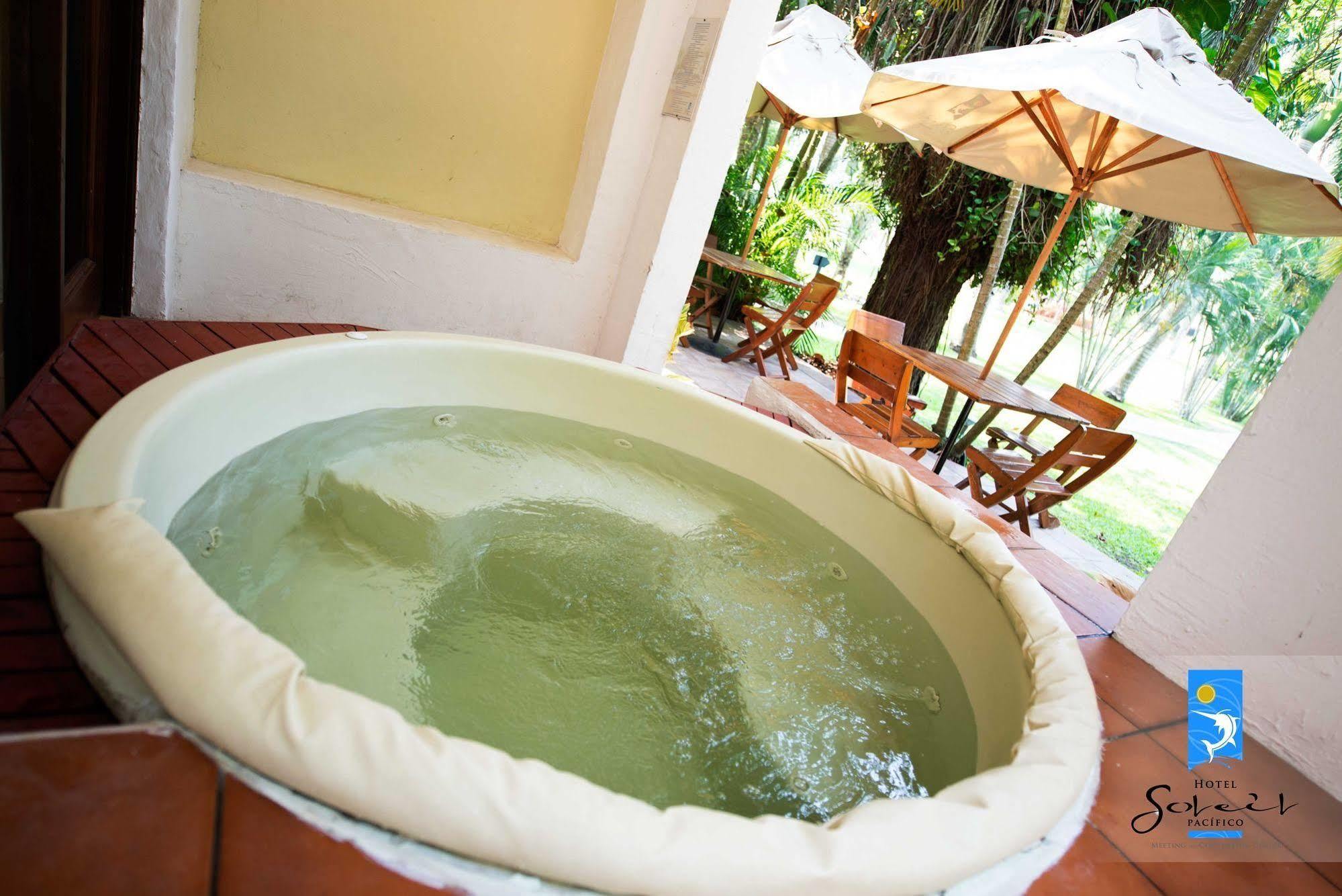 Hotel Soleil Pacifico Chulamar Екстер'єр фото