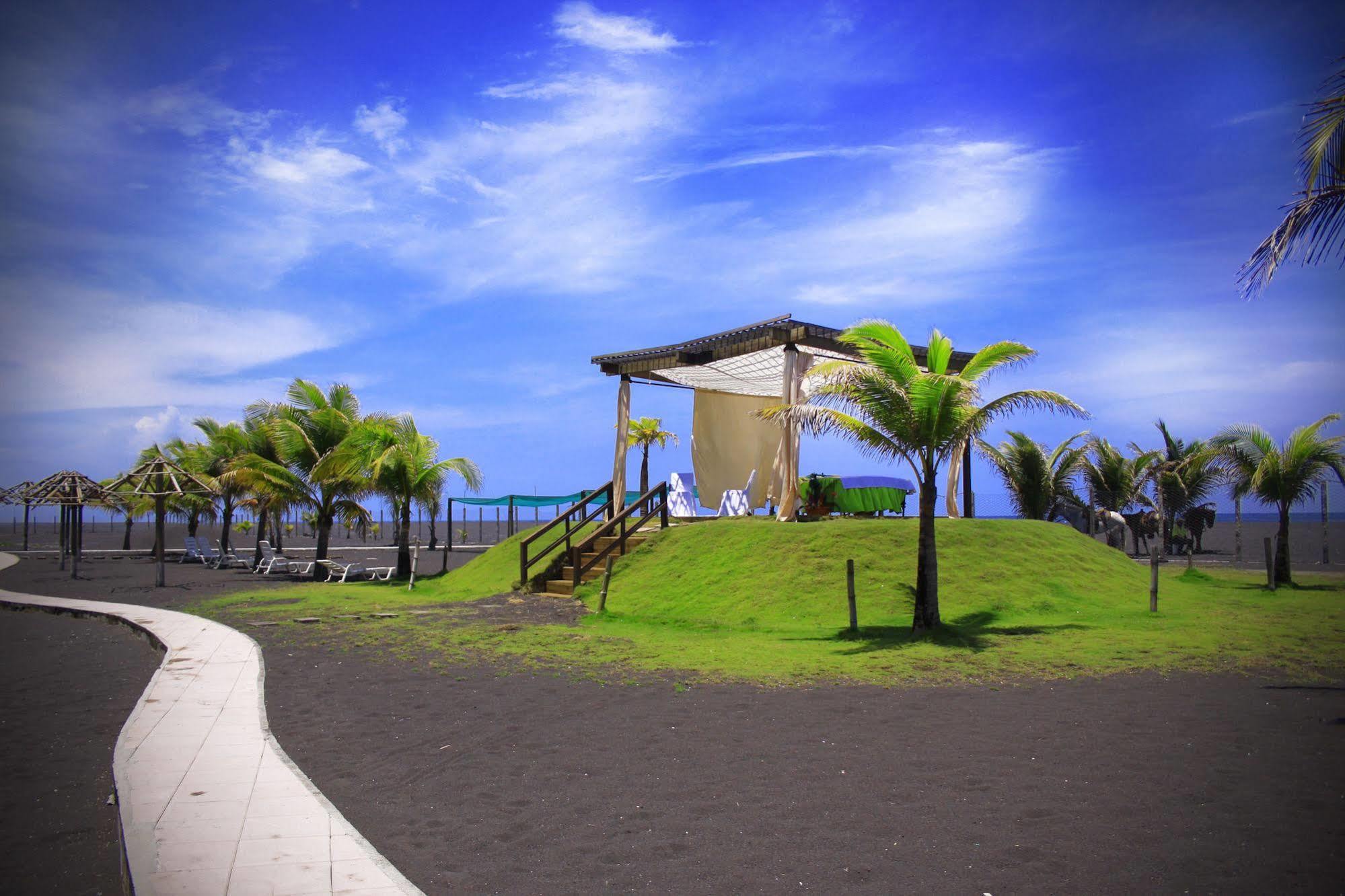Hotel Soleil Pacifico Chulamar Екстер'єр фото